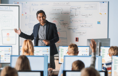 فرصت های کاری برای شغل های آموزشی